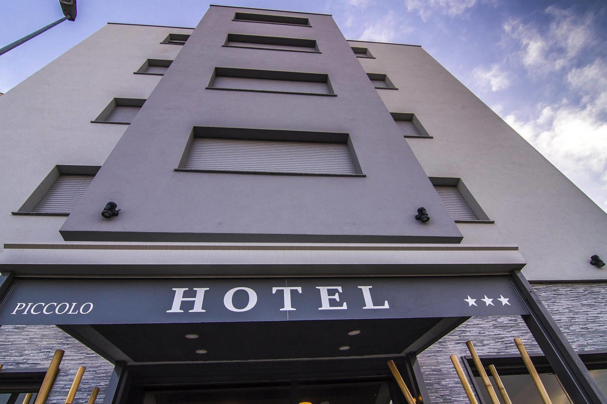 Piccolo Hotel Allamano Grugliasco Bagian luar foto